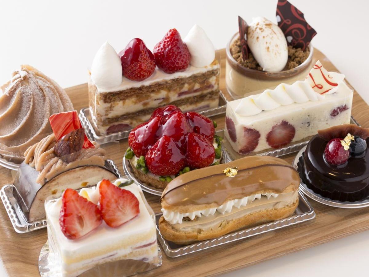Hotel Nikko Fukuoka Fukuoka  Zewnętrze zdjęcie A selection of Japanese sweets