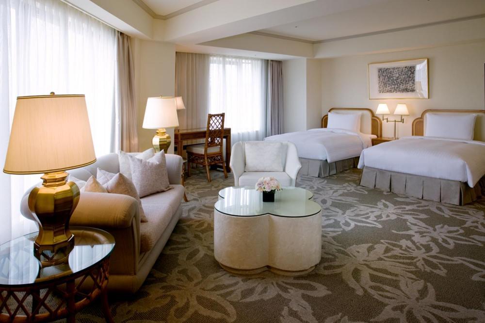 Hotel Nikko Fukuoka Fukuoka  Zewnętrze zdjęcie A suite at the Mandarin Oriental, Tokyo